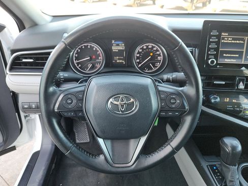 Used 2023 Toyota Camry SE image 16