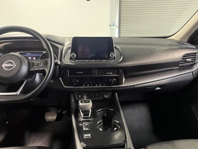 Used 2024 Nissan Rogue SV FWD image 21