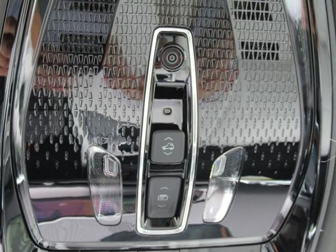 New 2027 Cadillac Vistiq Sport AWD/4WD image 33