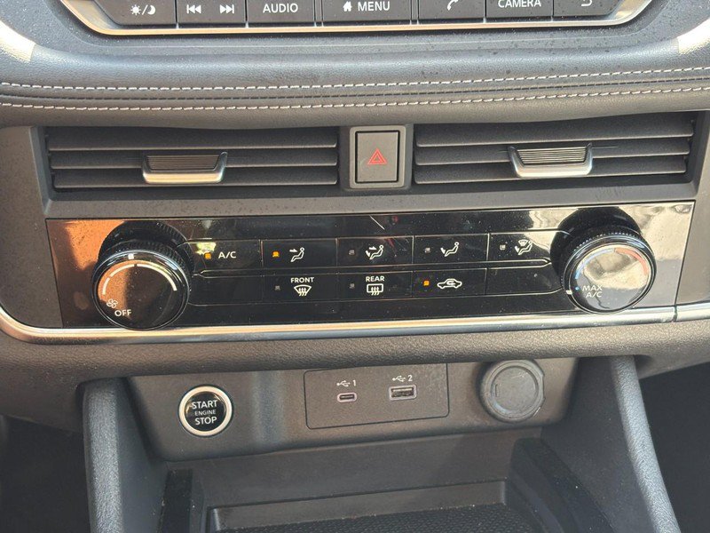 Used 2023 Nissan Rogue S AWD/4WD image 24