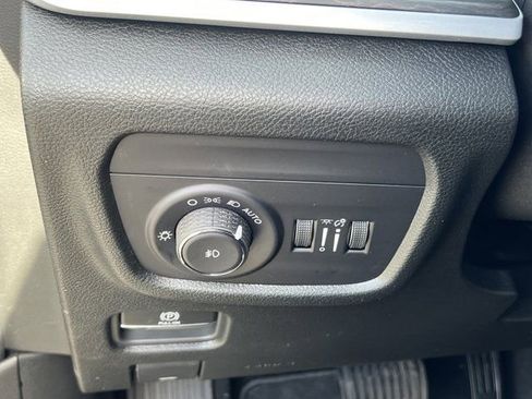 New 2025 Jeep Grand Cherokee Limited image 23