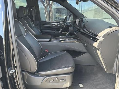 Used 2021 Cadillac Escalade Sport AWD/4WD image 13