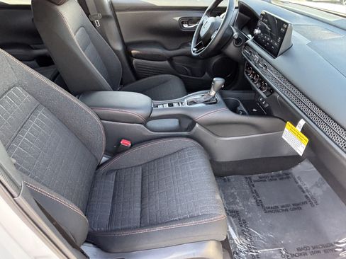 Used 2027 Honda HR-V Sport image 9