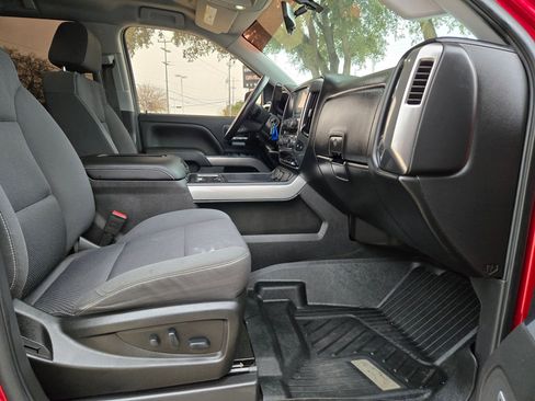 Certified 2018 Chevrolet Silverado 1500 LT w/ Texas Edition image 28