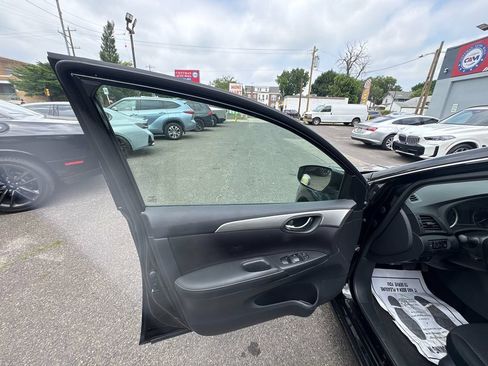 Used 2019 Nissan Sentra S FWD image 9