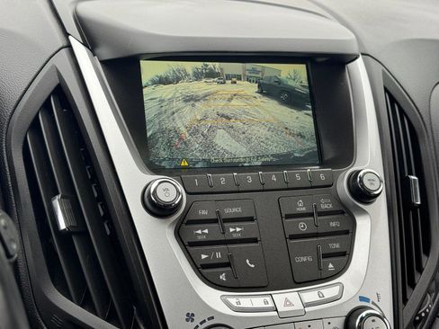 Used 2015 Chevrolet Equinox LT w/ Power Convenience Package image 16