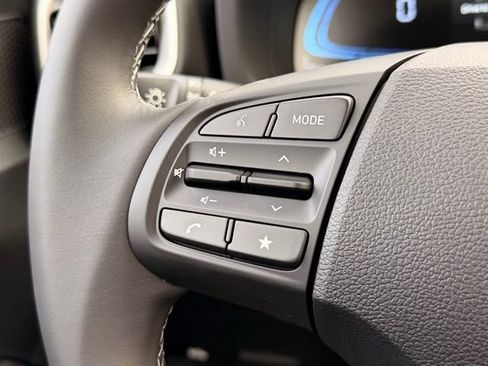Certified 2026 Hyundai Venue SEL FWD image 14