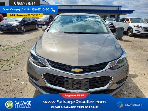 Used 2017 Chevrolet Cruze LT FWD image 7