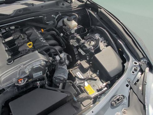 Used 2021 MAZDA MX-5 Miata RF Grand Touring RWD image 17