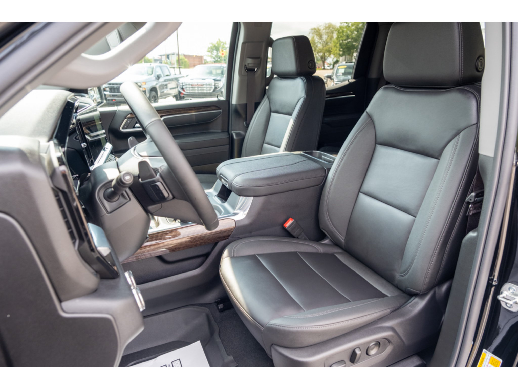 New 2026 GMC Sierra 1500 Elevation w/ Elevation Premium Package AWD/4WD image 12