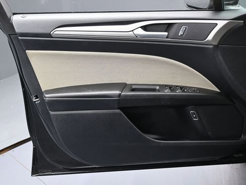 Used 2018 Ford Fusion S image 34