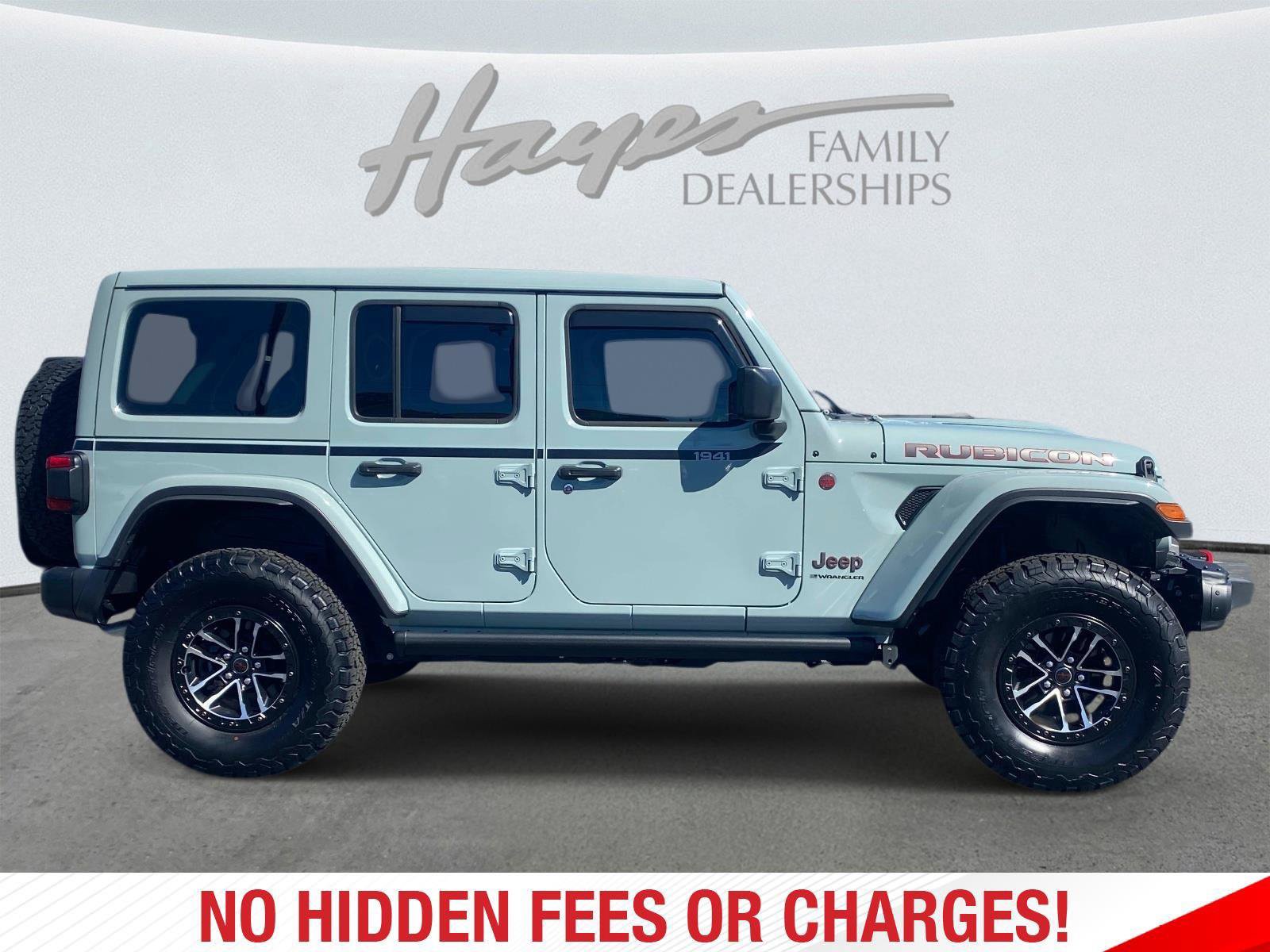 Used 2024 Jeep Wrangler Unlimited Rubicon AWD/4WD image 2