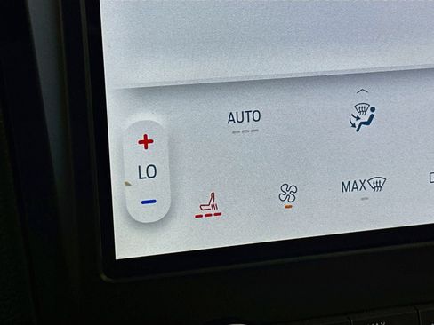 Used 2024 Ford Edge SEL AWD/4WD image 19