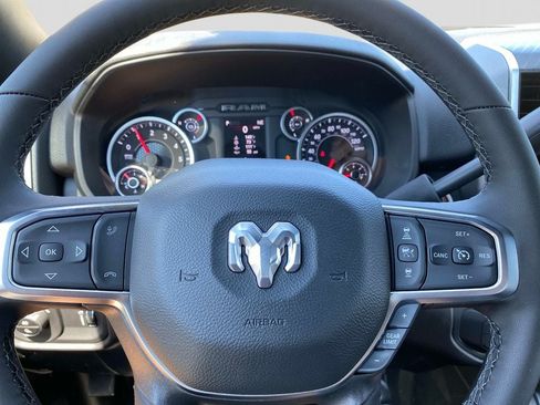 New 2026 RAM 2500 Big Horn AWD/4WD image 13