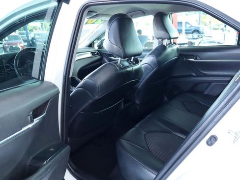 Used 2020 Toyota Camry SE FWD image 28