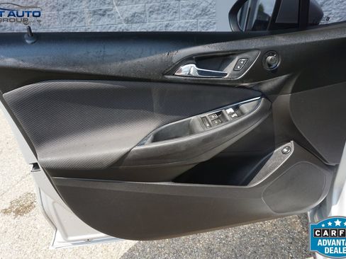Used 2019 Chevrolet Cruze LS FWD image 24