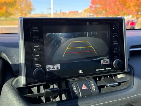 Used 2021 Toyota RAV4 Limited image 19