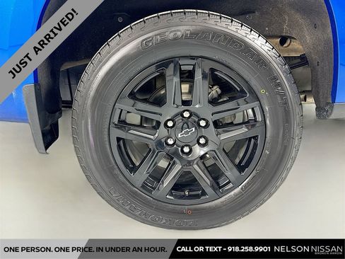 Used 2024 Chevrolet Silverado 1500 RST image 32