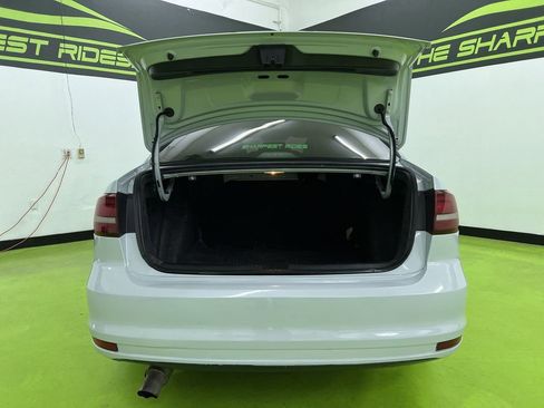 Used 2017 Volkswagen Jetta S FWD image 9