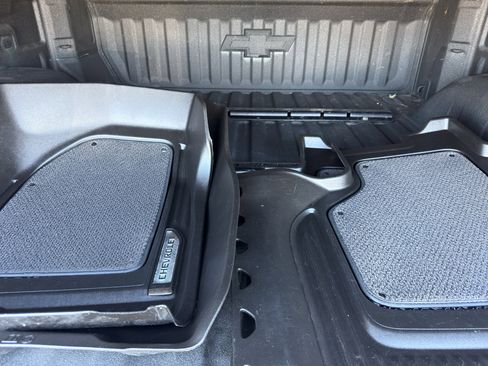 Used 2021 Chevrolet Silverado 1500 RST image 10