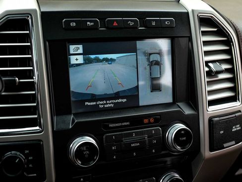 Used 2018 Ford F250 King Ranch w/ King Ranch Ultimate Package AWD/4WD image 23