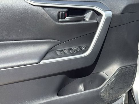 Used 2024 Toyota RAV4 LE AWD/4WD image 19