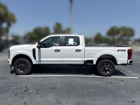 Used 2024 Ford F250 XL w/ STX Appearance Package AWD/4WD image 9