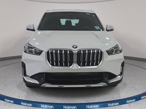 Used 2023 BMW X1 xDrive28i w/ Convenience Package AWD/4WD image 3