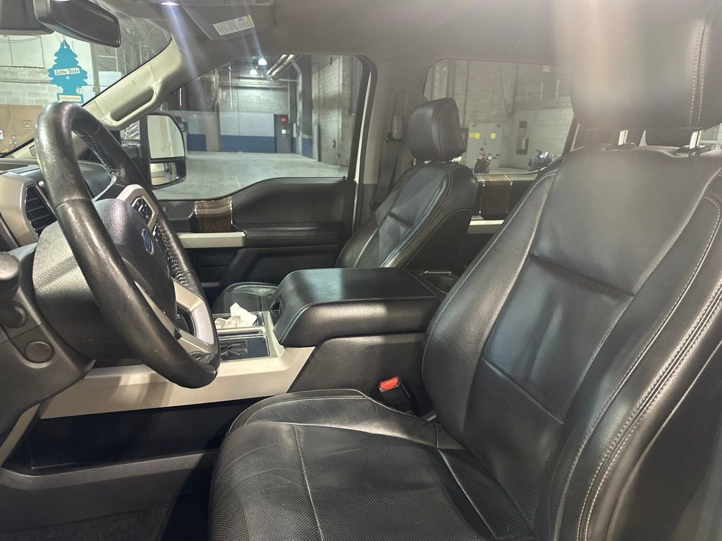 Used 2017 Ford F150 Lariat w/ Equipment Group 502A Luxury AWD/4WD image 13