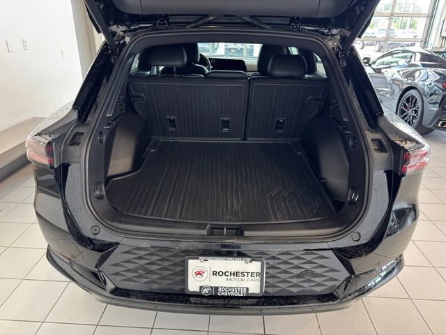 Used 2026 Chevrolet Equinox EV RS AWD/4WD image 42