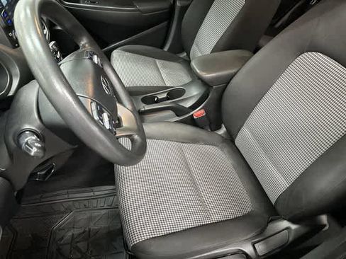 Used 2019 Hyundai Kona SE AWD/4WD image 10