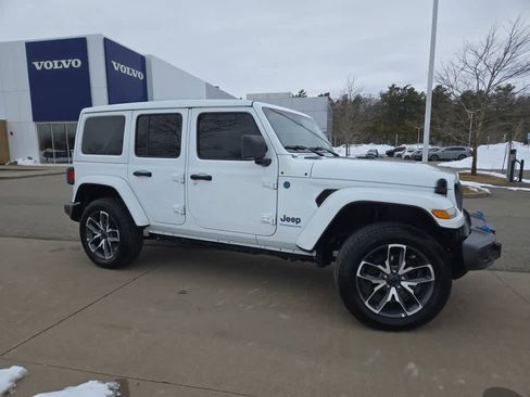 Used 2024 Jeep Wrangler Sport S w/ Convenience Group image 2
