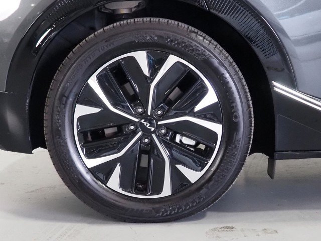 Used 2024 Kia EV6 Wind AWD/4WD image 47