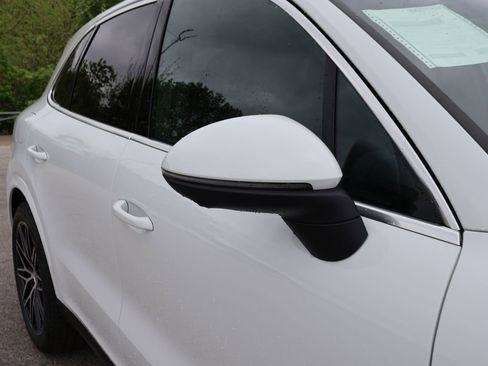 New 2026 Porsche Cayenne AWD/4WD image 15