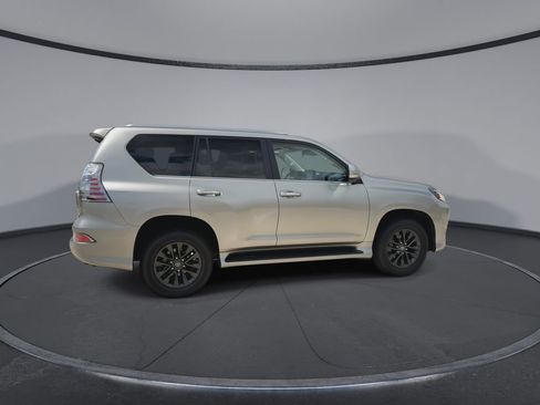 Used 2023 Lexus GX 460 Premium w/ Premium Package AWD/4WD image 9