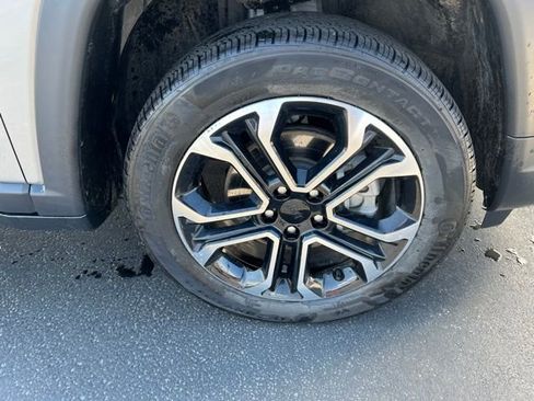 Used 2022 Jeep Compass Limited image 6