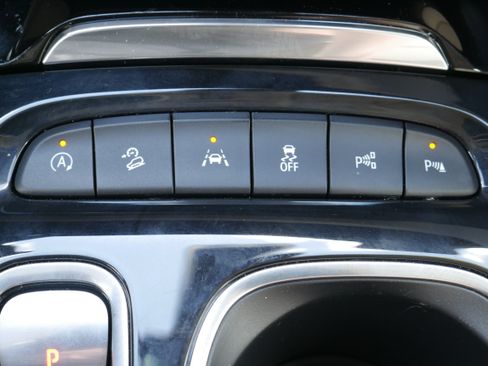 Used 2023 Buick Envision Avenir AWD/4WD image 24