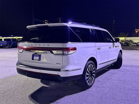 Used 2022 Lincoln Navigator L Black Label image 5
