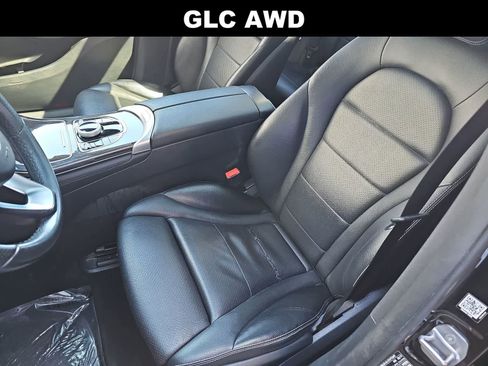 Used 2017 Mercedes-Benz GLC 300 4MATIC image 15
