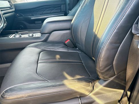 Used 2024 Ford Expedition Max Platinum image 20