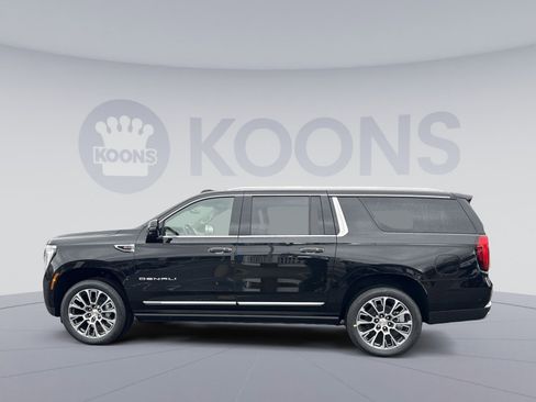 New 2026 GMC Yukon XL Denali image 2