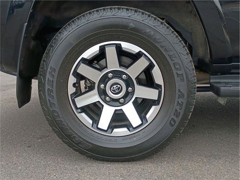 Used 2024 Toyota 4Runner TRD Off-Road image 24