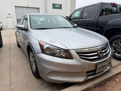 Used 2012 Honda Accord LX image 2