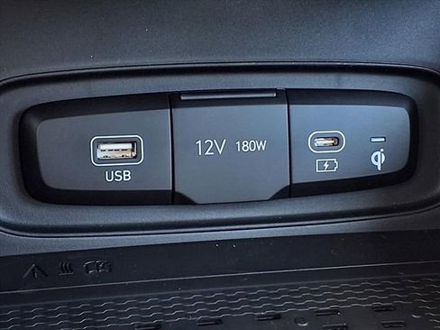 New 2026 Hyundai Venue SEL image 19