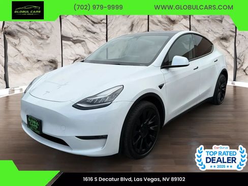 Used 2023 Tesla Model Y Long Range AWD/4WD image 1