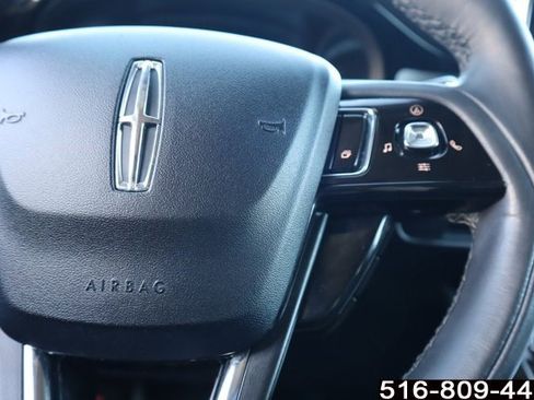 Used 2022 Lincoln Corsair AWD w/ Premium Package image 21