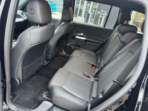 Used 2024 Mercedes-Benz GLB 250 4MATIC image 34