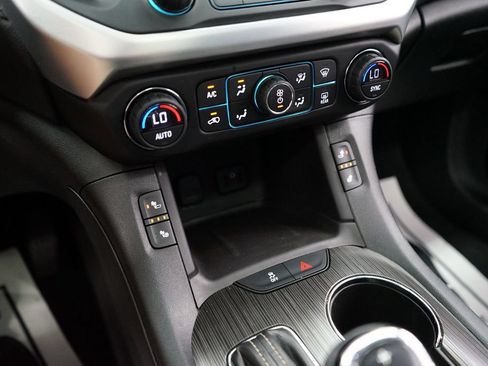 Used 2018 GMC Acadia SLT AWD/4WD image 37