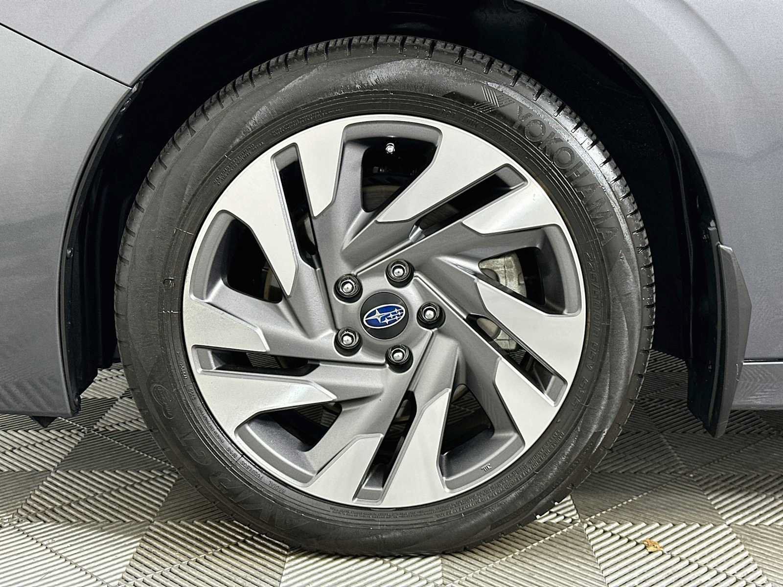 Used 2024 Subaru Legacy Limited w/ Popular Package #3 AWD/4WD image 30
