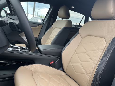 New 2026 Volkswagen Atlas Cross Sport SE AWD/4WD image 12